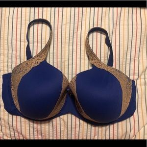 Blue and tan lace Soma bra, size 42 DDD